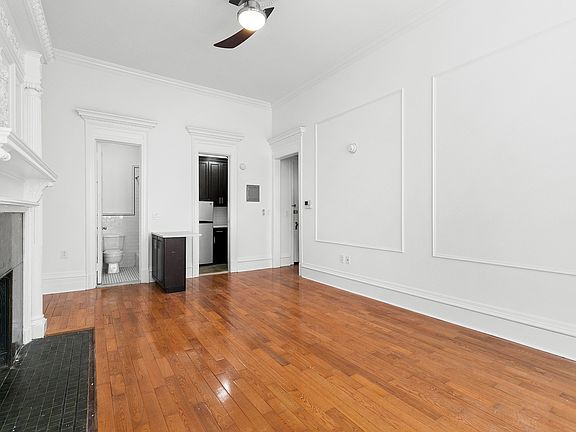 2nd image of 121 W 79th St #2A