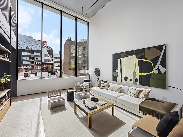 455 W 19th St #PHB — Photo 3