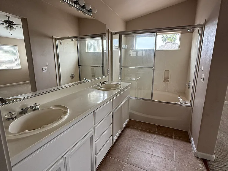 2683 Silver Stone Ln — Photo 8