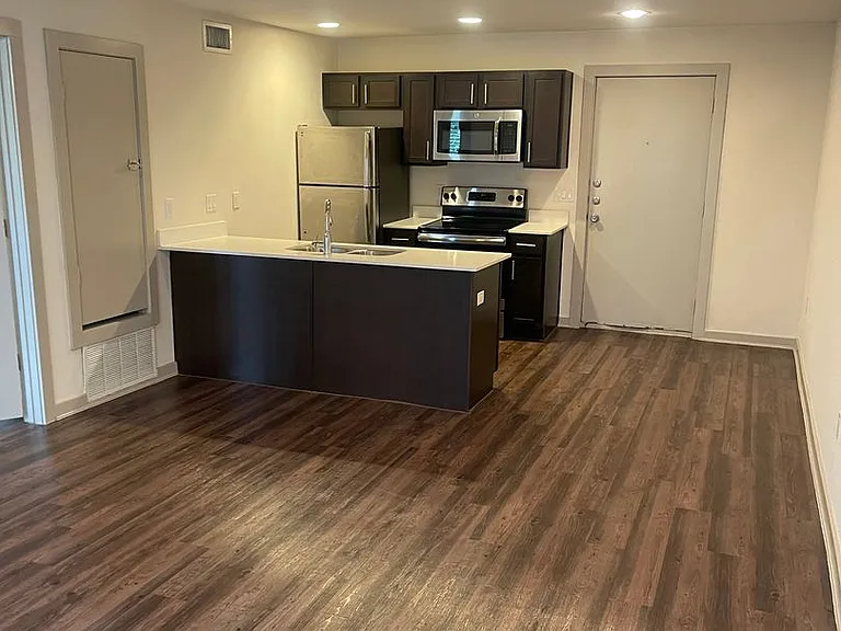 2806 Reagan St — Photo 17