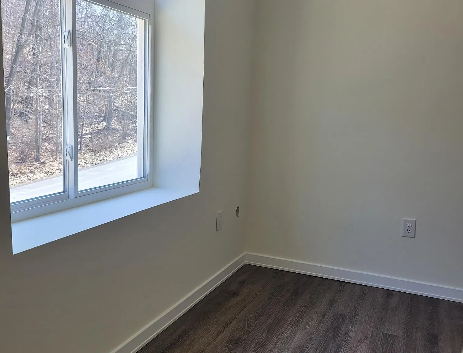 1 bed, 1025 sqft, $1,085 — Photo 4