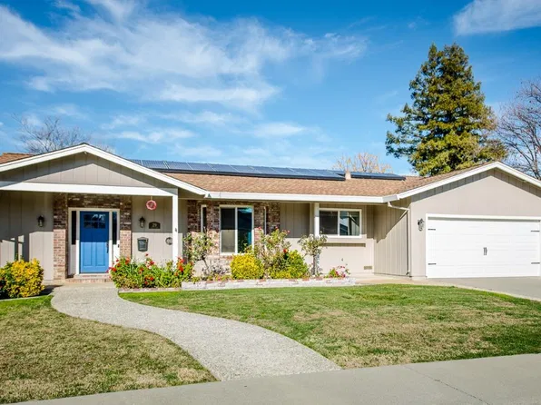 29 Redwood Dr, Woodland, CA 95695