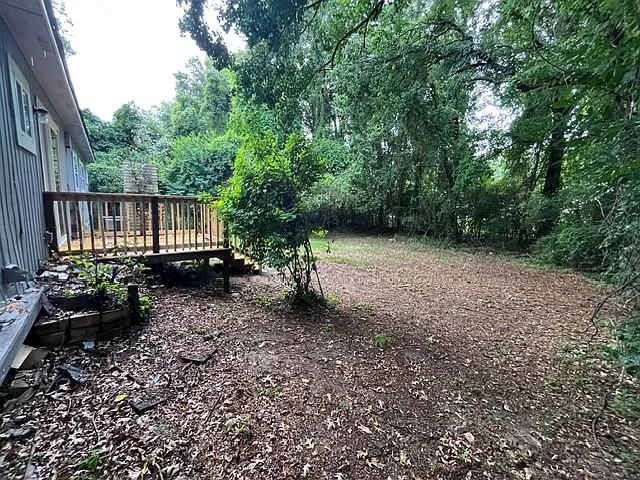 3 bed, 1055 sqft, $1,800 — Photo 3