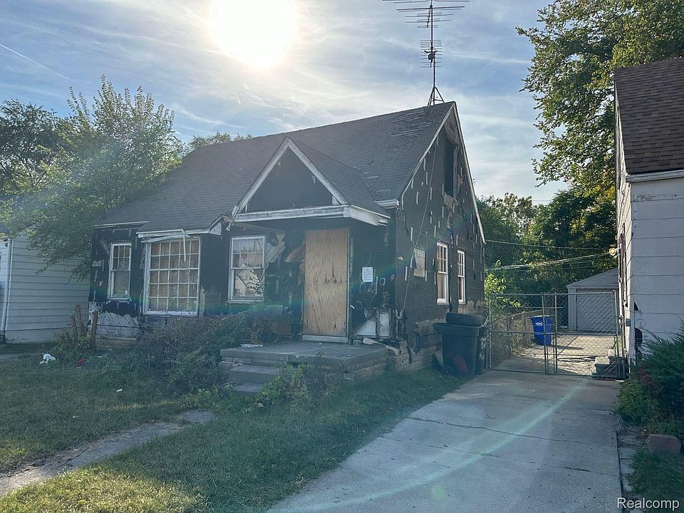 1st image of 8219 Rosemont Ave