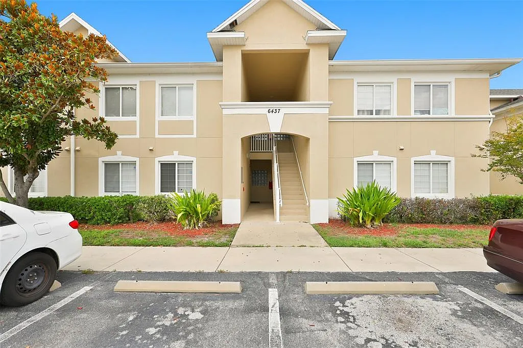 3 bed, 2.0 bath, 1151 sqft, $1,800 — Photo 1
