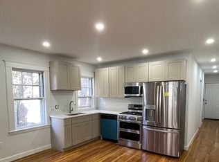 96 Walnut St #1B, Brookline, MA 02445