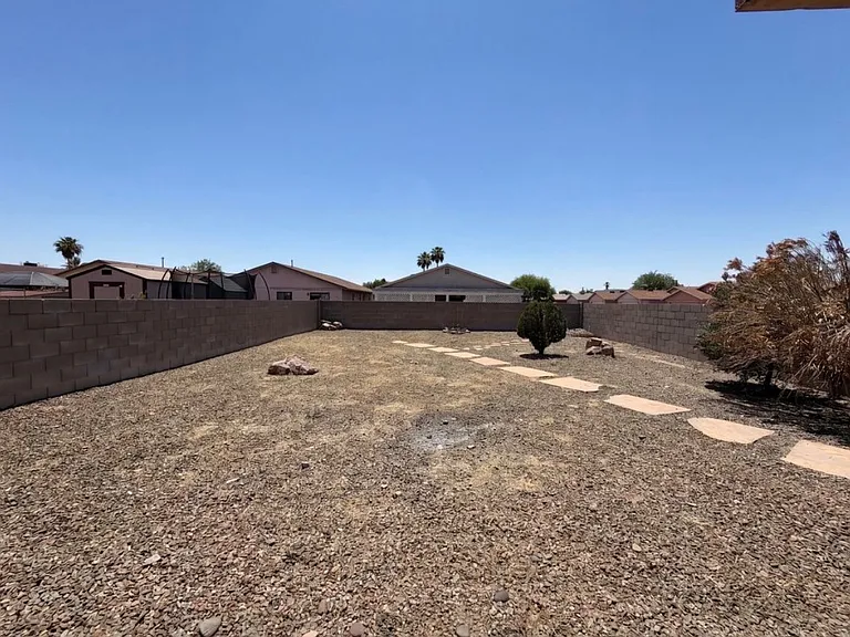 1577 W Wood Crest Ct — Photo 6