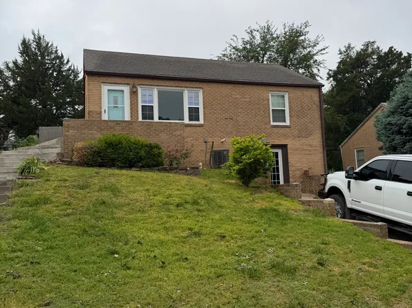 808 W 5th St, Concordia, KS 66901
