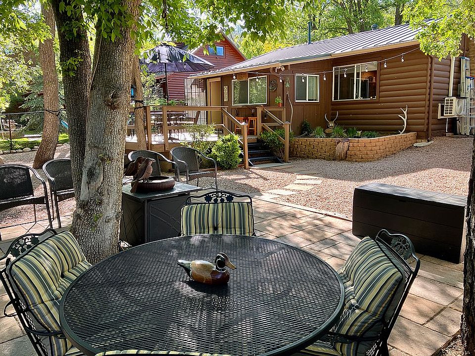 2nd image of 1002 W Columbine Rd