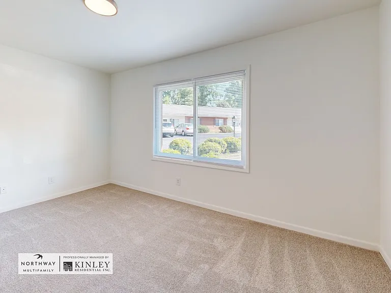 Meadowood Apartments — Photo 34