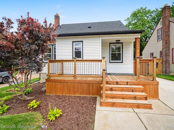 23440 Republic Ave, Oak Park, MI 48237