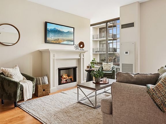3rd image of 233 E 13th St APT 510