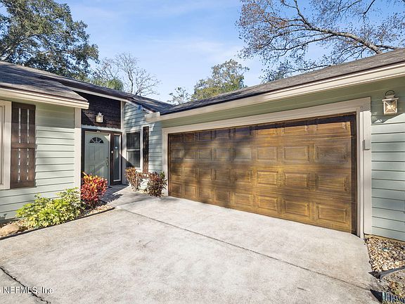 3rd image of 12610 SHADY CREEK Drive