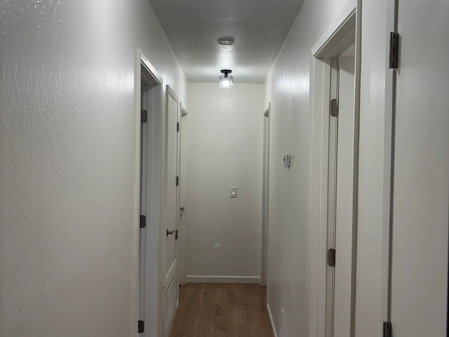 3 bed, 1004 sqft, $2,100 — Photo 4