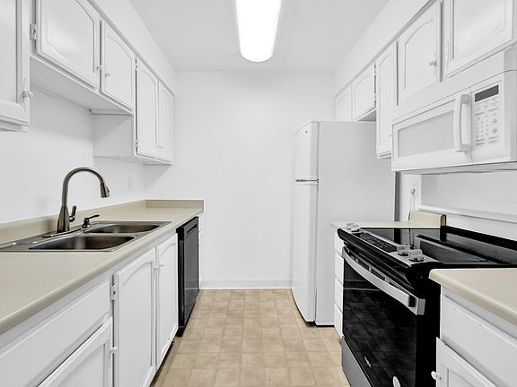 5th image of 14465 E 1st Dr APT C2
