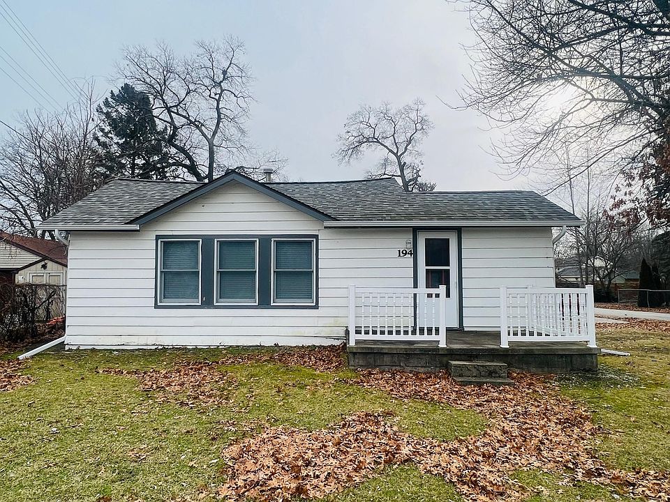 1st image of 194 River Trail Dr