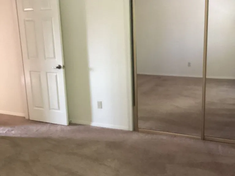 425-431 N Tiffany Dr — Photo 26