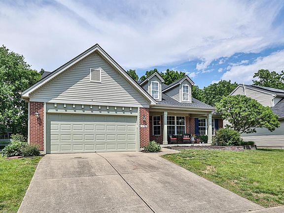 2nd image of 626 Valley Trails Dr