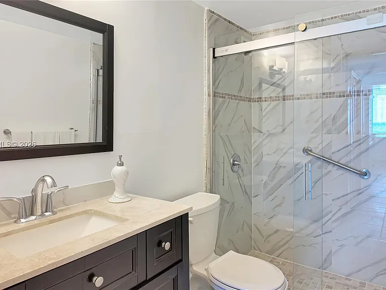 5601 Collins Ave #711 — Photo 12