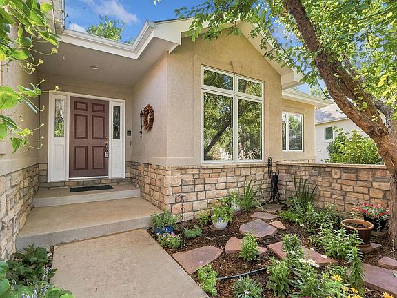 3rd image of 2721 Moore Ln