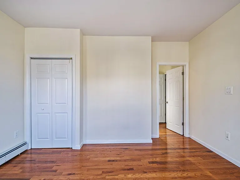 80 Tonnele Ave — Photo 10