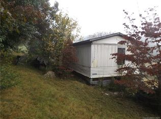 10 Yellow Roses Ln, Leicester, NC 28748