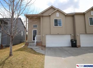 17201 Manderson St, Omaha, NE 68116