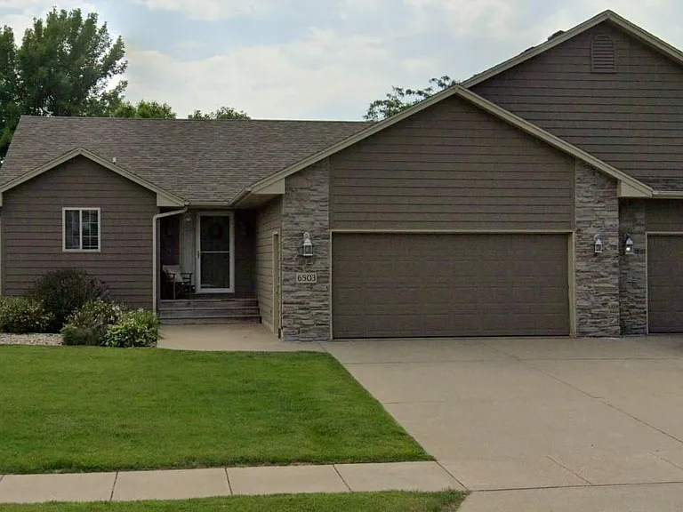 6503 S Avalon Ave — Photo 1