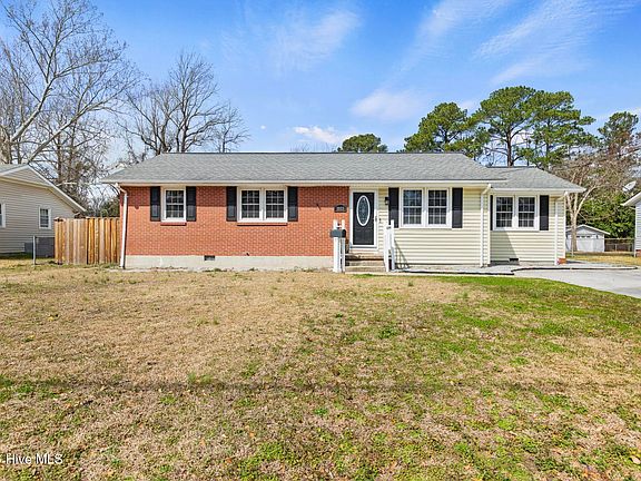 2nd image of 1033 Decatur Road