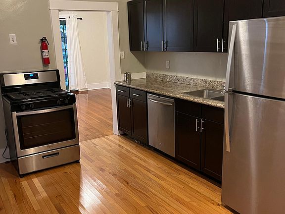 5th image of 1210 Calhoun St