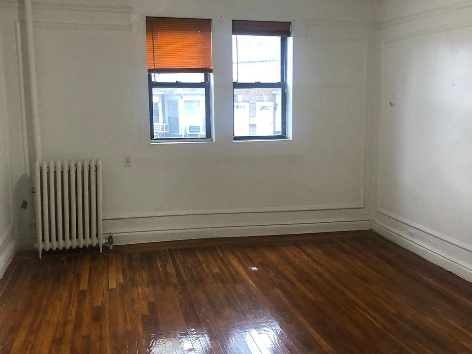 2nd image of 300 Gramatan Ave #1