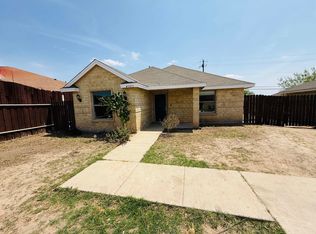 4703 Los Laureles Ln, Laredo, TX 78046