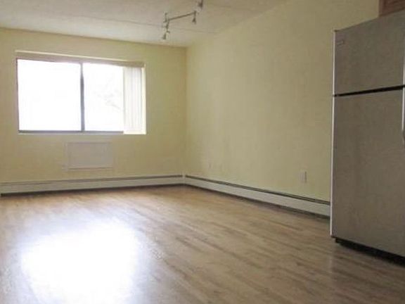 5th image of 6047 Flushing Ave #1