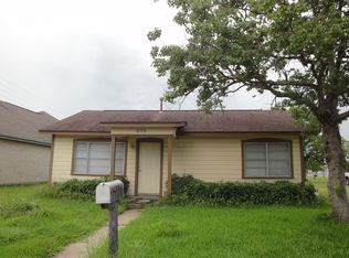 806 N Avenue B, Freeport, TX 77541
