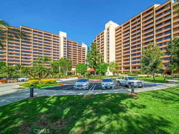 24055 Paseo Del Lago Unit 711, Laguna Woods, CA 92637