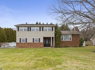 5 Ridge Rd, Succasunna, NJ 07876