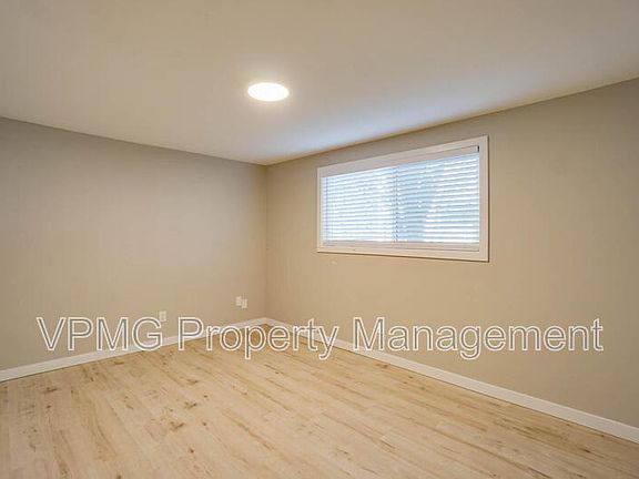 5th image of 4420 Gibbons St APT B