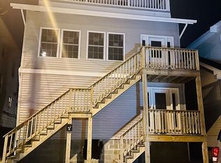 10 S Jackson Ave, Ventnor, NJ 08406