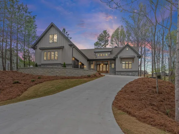 16 Pinerock Dr, Travelers Rest, SC 29690