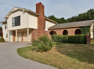 512 Edgehill Rd, Joshua, TX 76058