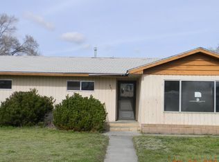 957 E Ridgeway Ave, Hermiston, OR 97838
