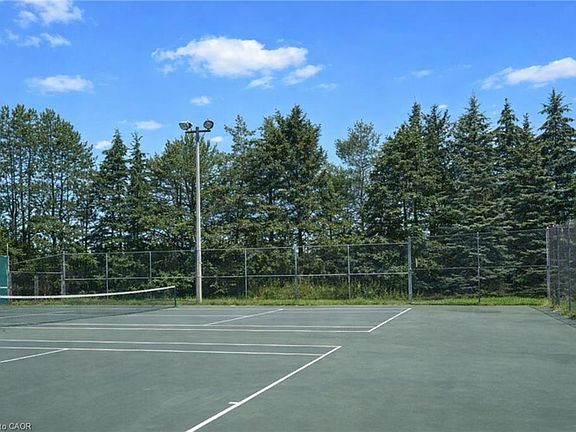 3rd image of 20 Combermere Cres