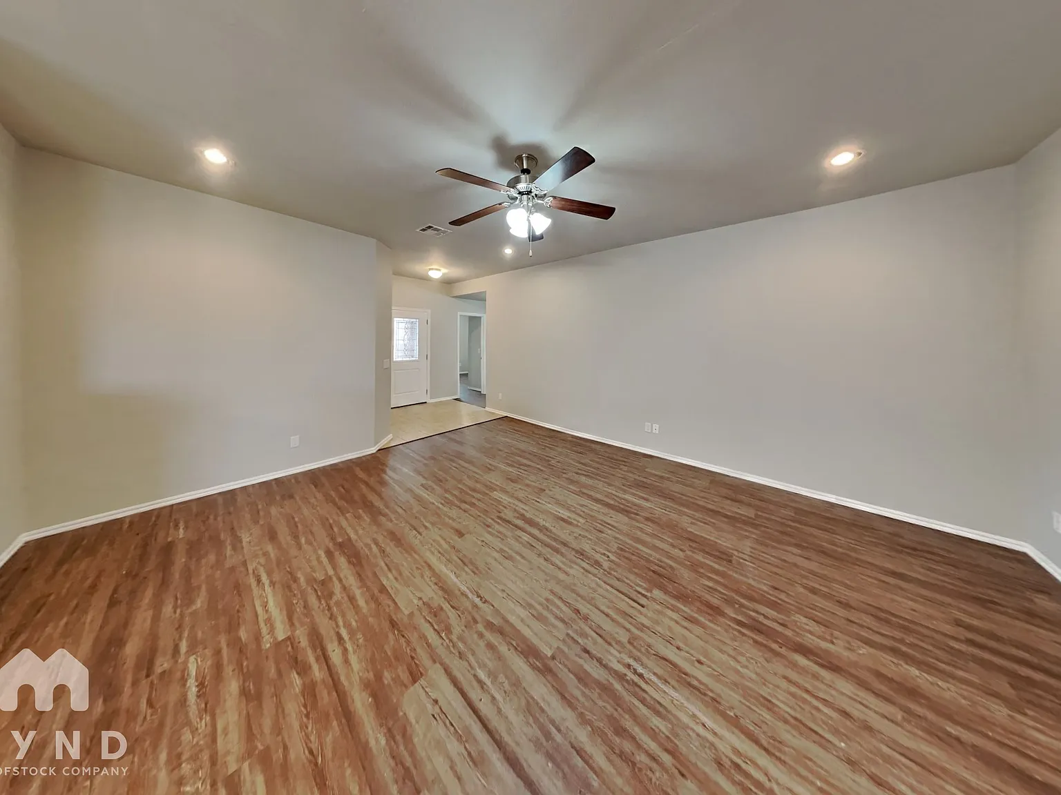 3 bed, 2.0 bath, 1528 sqft, $1,725 — Photo 2