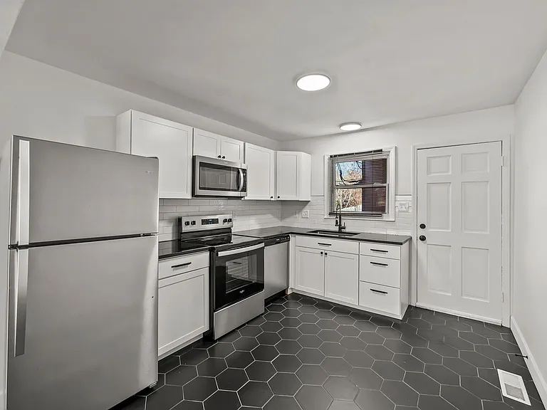 Brand new Avera apartments! — Photo 26