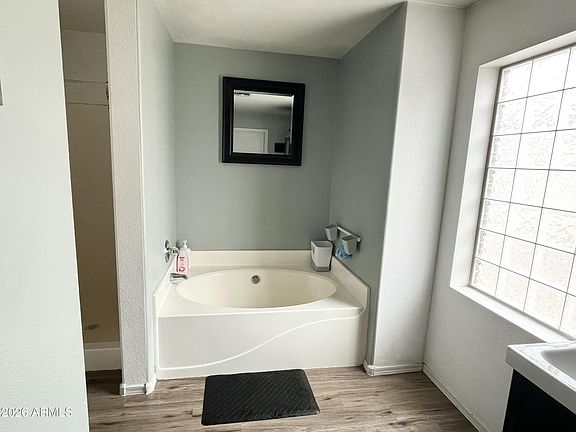 5th image of 631 W SILVER REEF Court