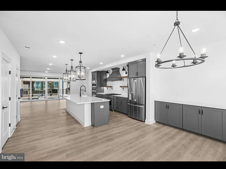 118B Locke St #TOP — Photo 9
