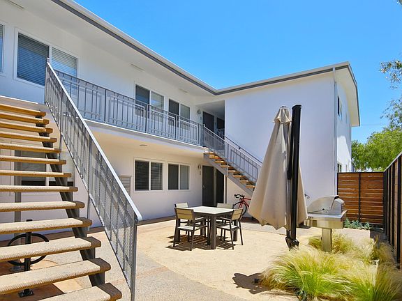 2nd image of 500 Junipero Ave APT 10