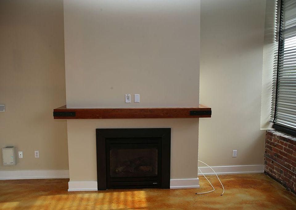 1st image of 81 Langton St Unit 4
