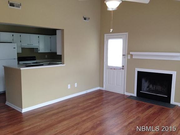 3rd image of 33B Mulberry Lane