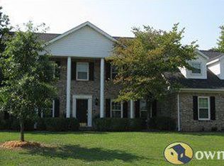 8111 Shore Dr, Newburgh, IN 47630